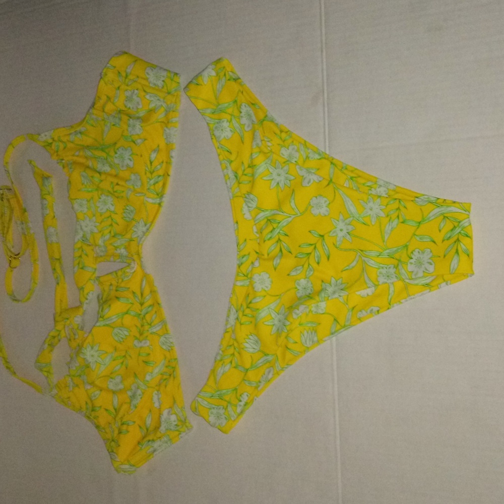 ZAFUL FLORAL PRINT BIKINI SET YELLOW GREEN WHITE SIZE 6